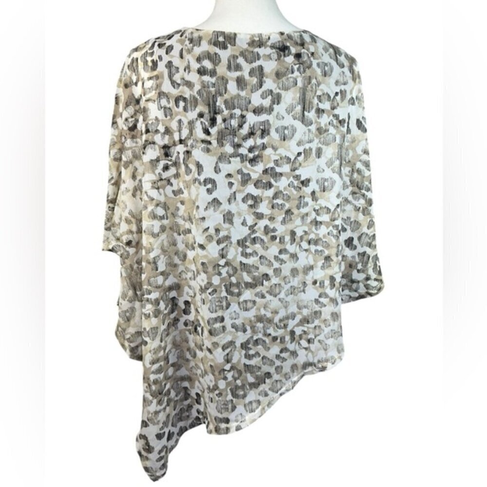 Chico’s Chiffon Asymmetrical Top Sheer Layer Sheath Animal Print Neutral Sz 0 Sm - Picture 2 of 16